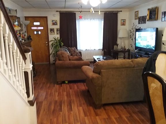 living/dining area