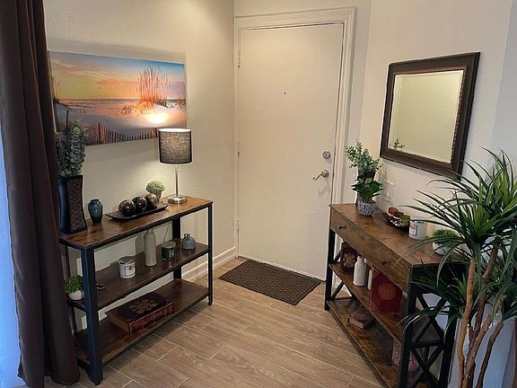 3rd image of 15353 Maturin Dr Unit 124