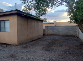 820 Apache Ave NW APT B, Albuquerque, NM 87102