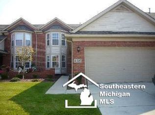 21607 Jester Dr, Trenton, MI 48183