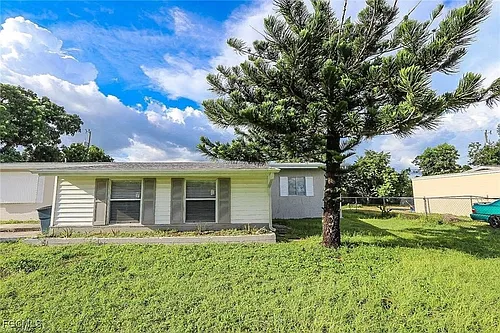 305 Bougainvillea Rd W Photo 1