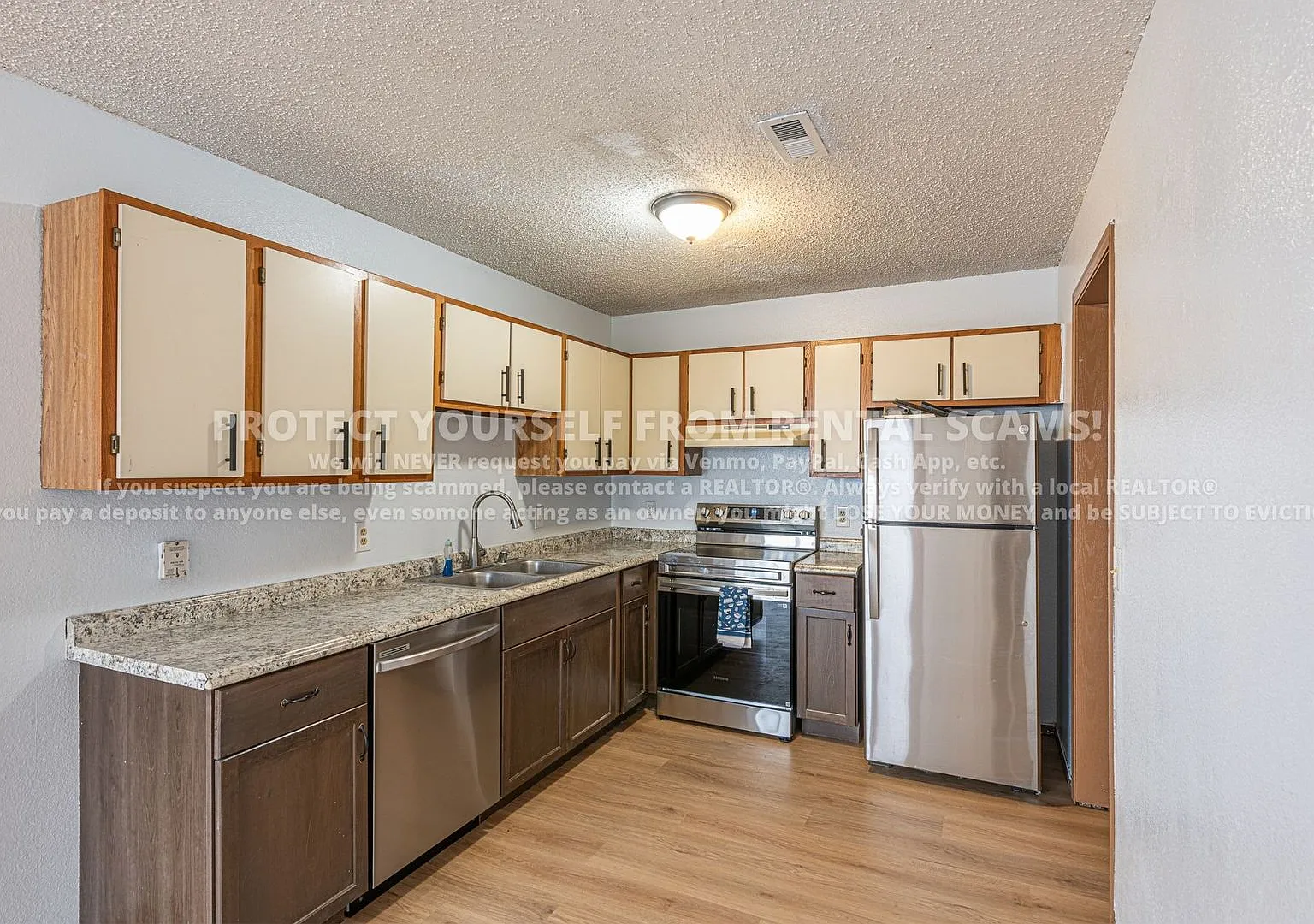 2 Bedroom Duplex For Rent — Photo 3
