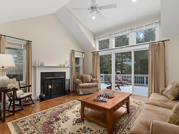 96 Bradstreete Xing, Plymouth, MA 02360