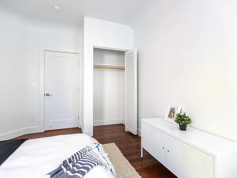322 Stanyan — Photo 11