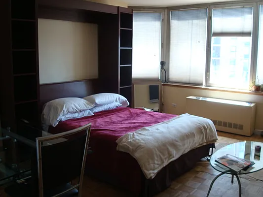 Rented by Realm Properties  | media 9