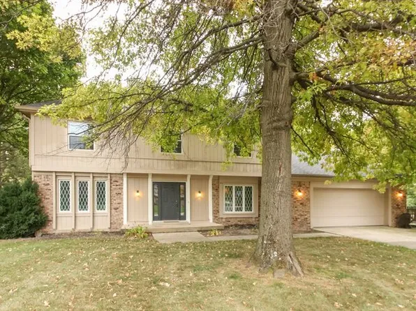 1537 Spruce Ct, Carmel, IN 46033