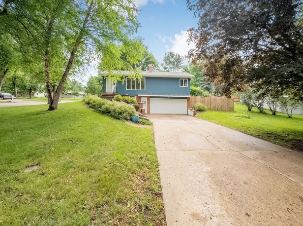 522 S Fairview Dr, Luverne, MN 56156