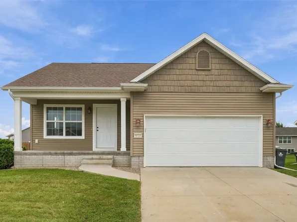 9515 Grand Oaks Dr NE, Cedar Rapids, IA 52402