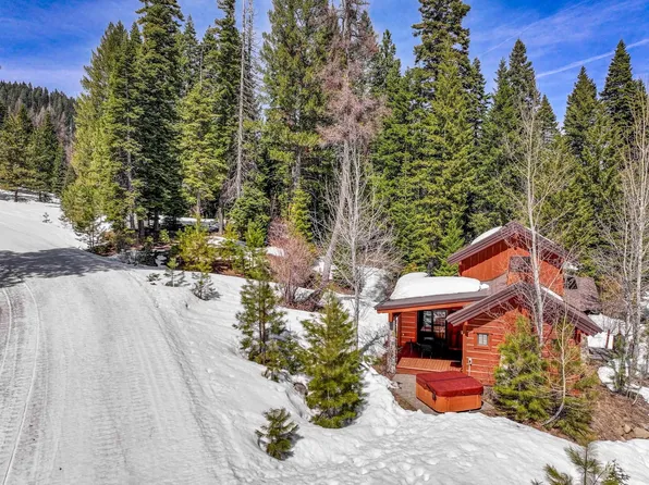 87 Clearwater Ct, Donnelly, ID 83615