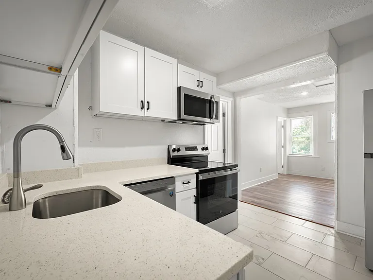3524 Boulevard #3 — Photo 22