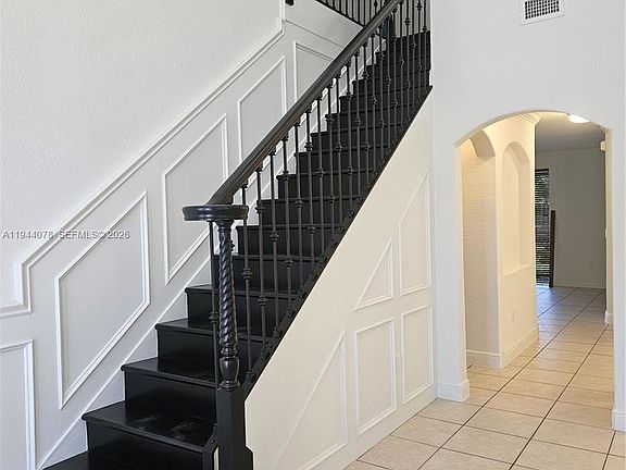 5th image of 15387 SW 21st Ln
