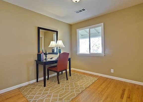4th image of 5004 Kingston Way