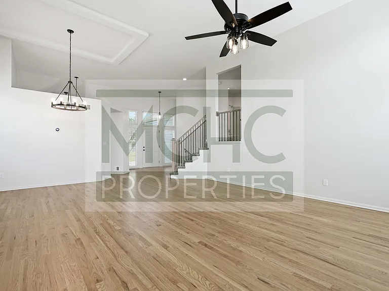 15239 Goodman St — Photo 8