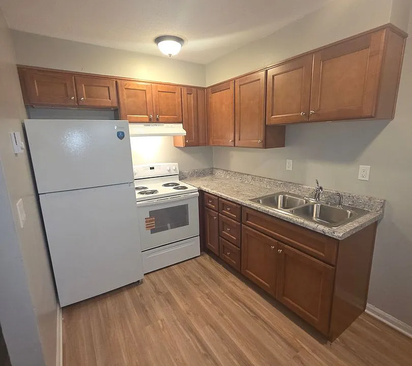 1400 W Academy St #2