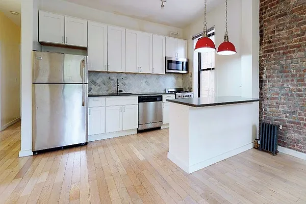 Rented by 346 Realty Group LLC | media 12