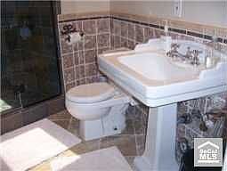 2nd image of 5025 Marion Ave