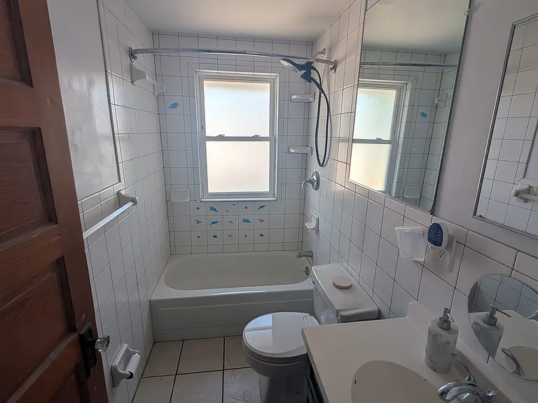 1403 7th Ave N #B — Photo 11