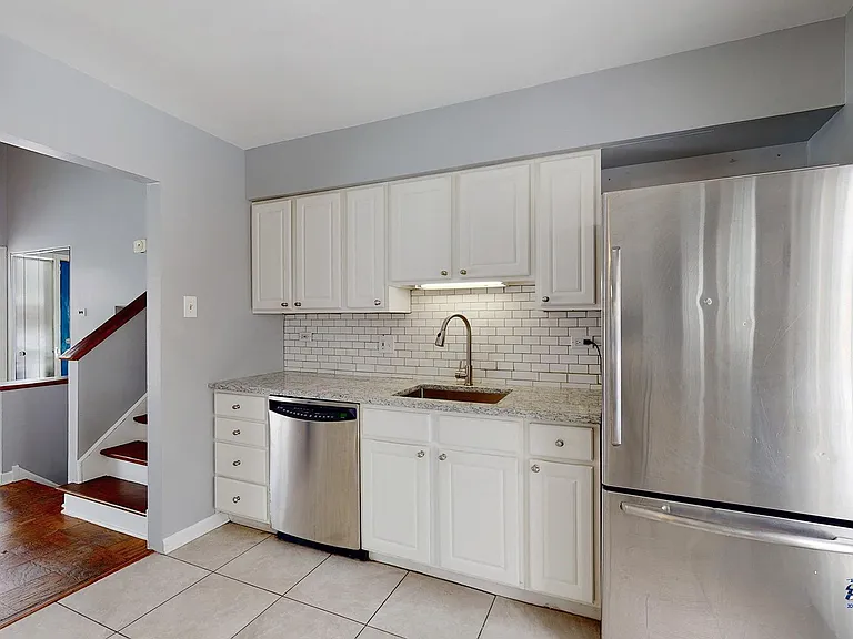 224 Berry St — Photo 10