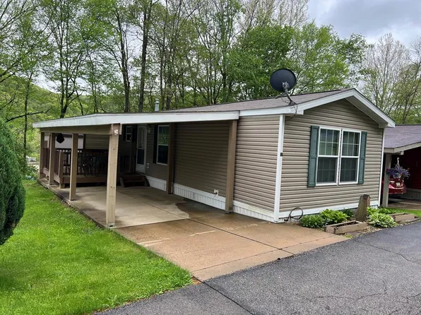 674 Grant St Lot 97, Franklin, PA 16323