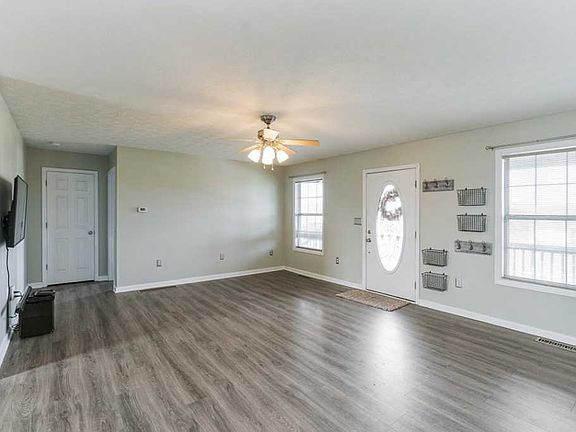 4th image of 1016 Isaac Dr