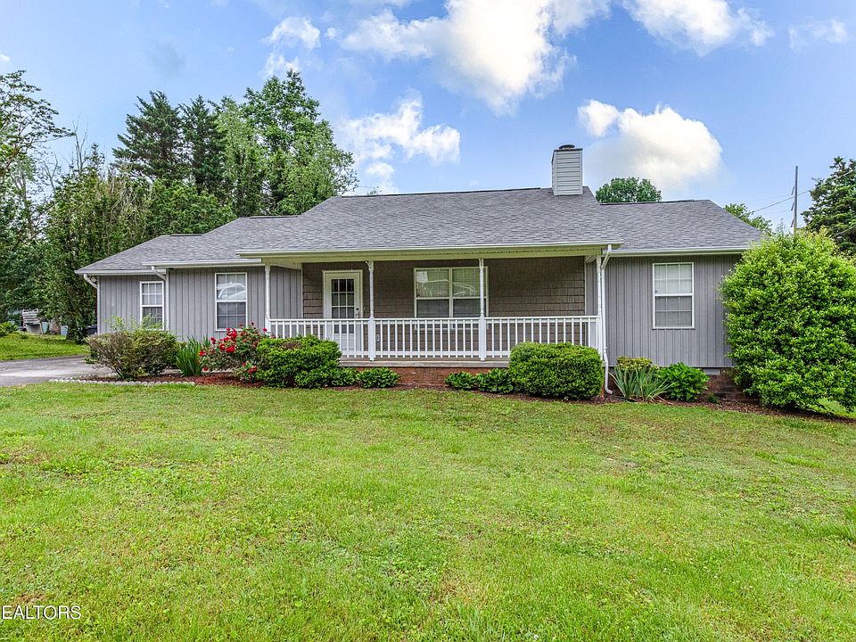 1st image of 2321 Maple Dr