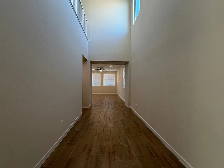 227 Jaldena Ln — Photo 5