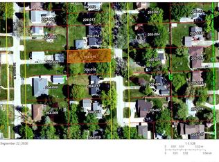 3225 S 1st St, Southern View, IL 62703