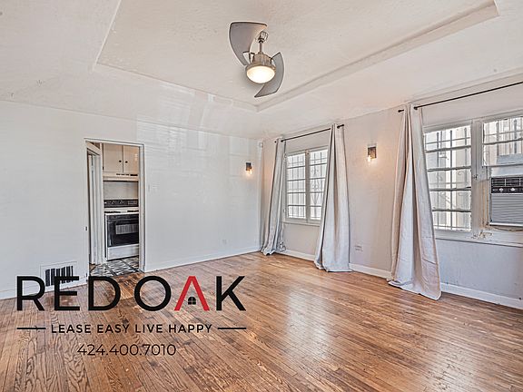 4th image of 661 S Cloverdale Ave #3