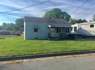 315 Baxter St, Kernersville, NC 27284