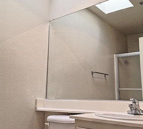 2nd image of 2332 Wellesley Ave APT 304