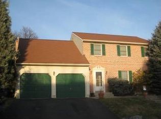 4569 Cairo Dr, Whitehall, PA 18052