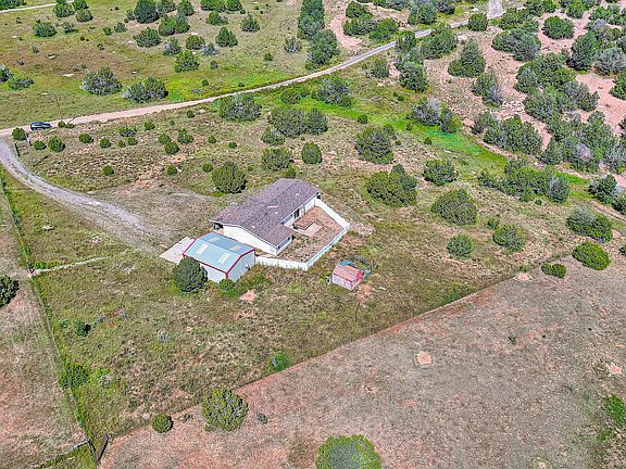 3rd image of 13 Kangaroo Ct