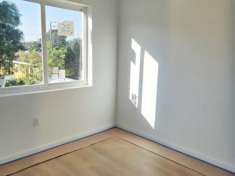 8106 NE 1st Ave #5 — Photo 5