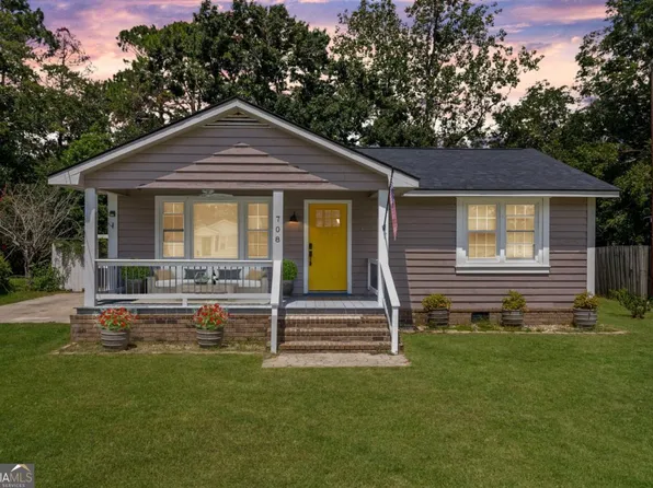 708 Virginia Ave, Glennville, GA 30427