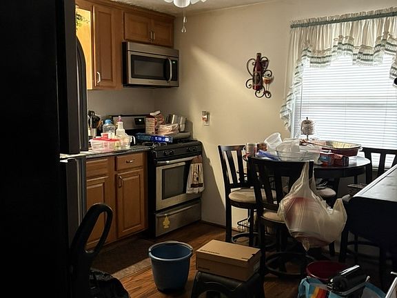 4th image of 3222 Liberty Way