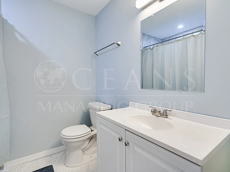 140 Pine St — Photo 18