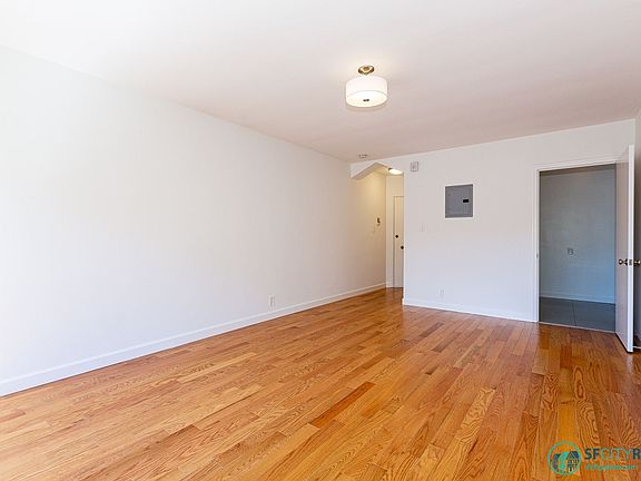 5th image of 1685 Chestnut St APT 106