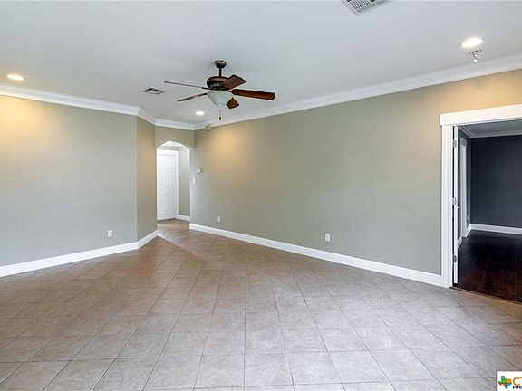 5th image of 3005 Zachary Ln