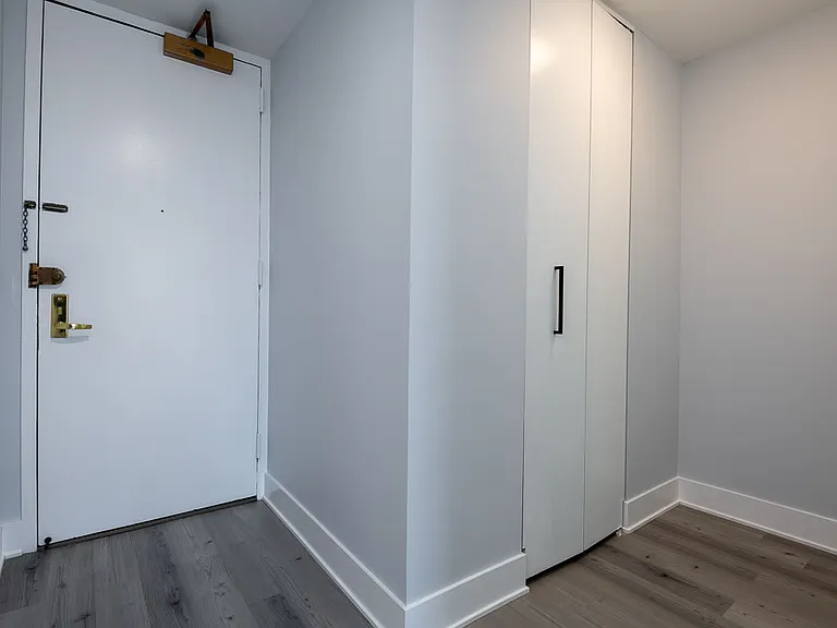 2650 N Lakeview Ave #1003 — Photo 12