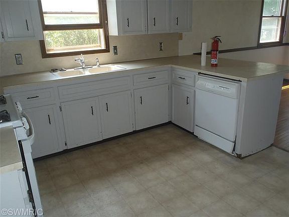 2nd image of 7151 Michael Dr