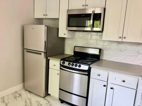 3440 J St APT 3, Sacramento, CA 95816