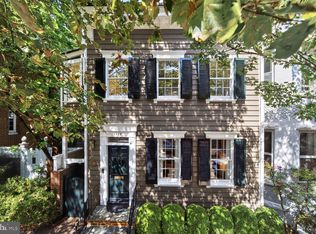 3327 O St NW, Washington, DC 20007