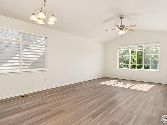 4th image of 2513 Bar Harbor Dr