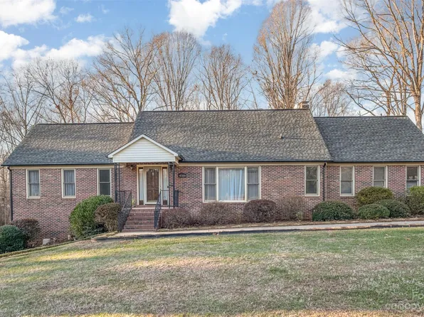 4168 Gordon Dr, Gastonia, NC 28056