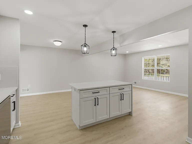 821 Bunnell St — Photo 12