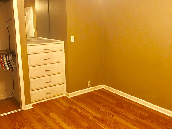 Bedroom 3 front yard side