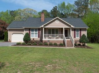 1023 Lakeside Farm Rd, Zebulon, NC 27597