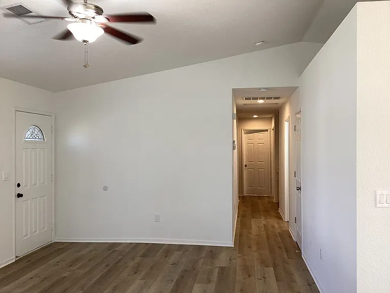 1450 La Jolla Way — Photo 17