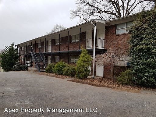 1st image of 2700 Holbrook Dr APT 7