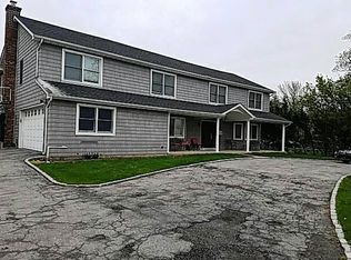 190 Ivy Hill Rd, Woodmere, NY 11598